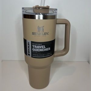 Stanley 40oz Adventure Quencher Travel
Tumbler in DRIFTWOOD - NWT!